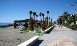 Torrox-Costa Promenade und Strand