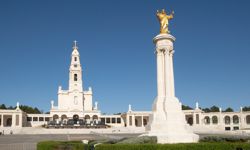 Fatima ( Portugal )